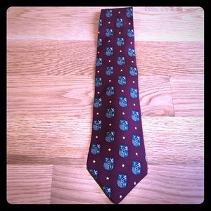 Tommy Hilfiger crest tie